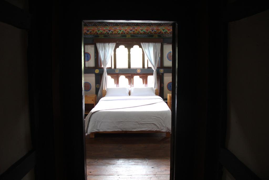 Ama'S Village Lodge Паро Экстерьер фото