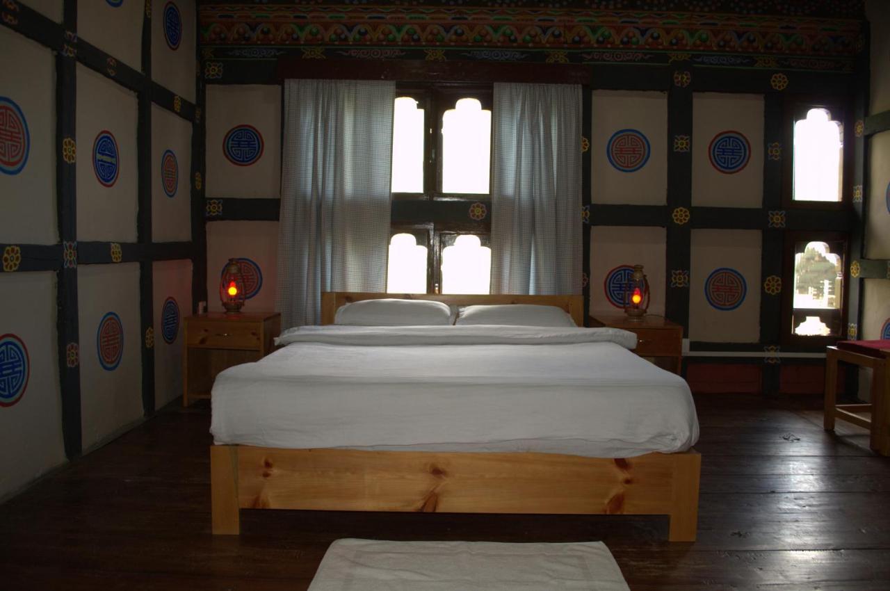 Ama'S Village Lodge Паро Экстерьер фото