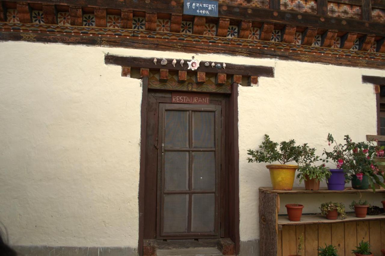 Ama'S Village Lodge Паро Экстерьер фото