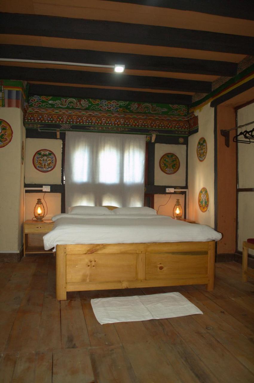 Ama'S Village Lodge Паро Экстерьер фото